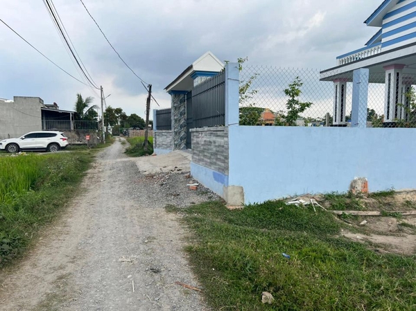 Bán đất khu vực 5 thị trấn đức hòa phân được 4 nền