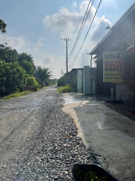 💥Chủ Gửi Bán 1 Lô Đất Ấp 5 Đức Hoà Đông  👉🏿DT:10x55 Đất Vườn