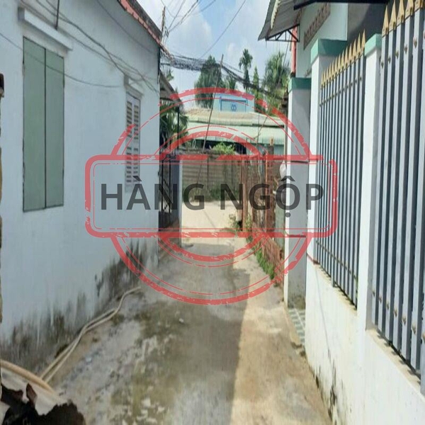 Bán Nhà Khu Vực 4 Thị Trấn Đức Hòa Giá Rẻ Cho Công Nhân Ở Đường Bê Tông Sạch Sẽ Thoáng Mát