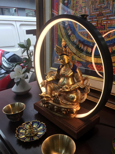 Ông Hoàng Thần Tài Cúng Gì? Hướng Dẫn Chi Tiết và Đầy Đủ Nhất