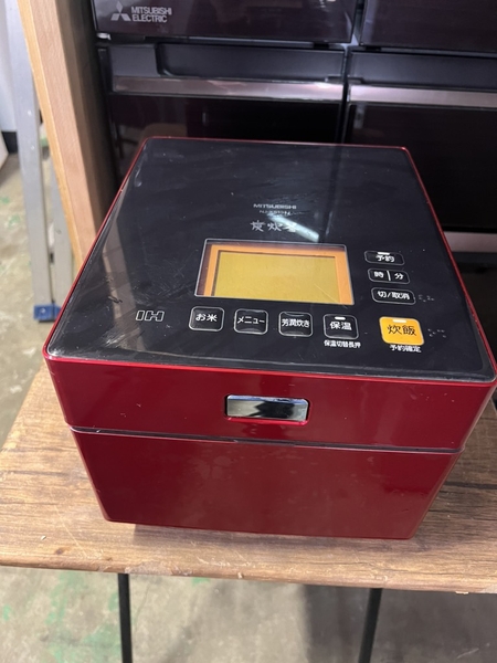 Nồi cơm PVN846 Mitsubishi 1.0L