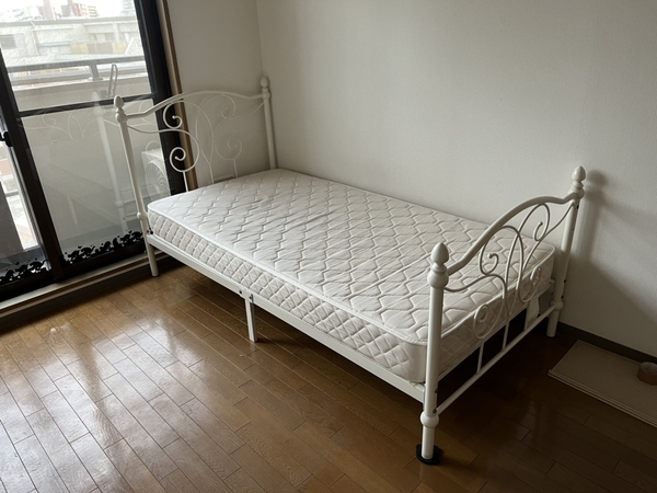 Giường đơn 100x200 ( khung giường )