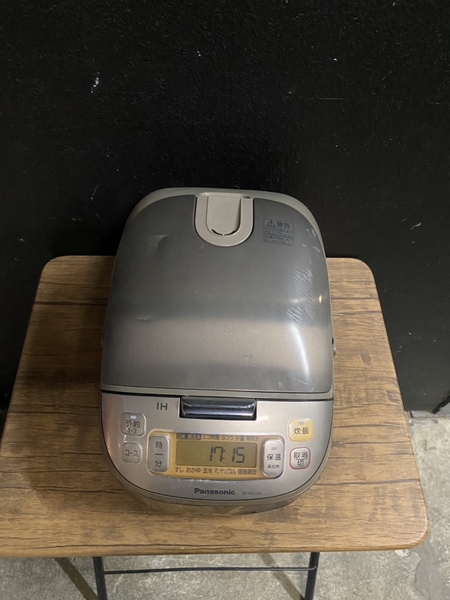 Nồi Cơm 68 - PANASONIC 1,5l