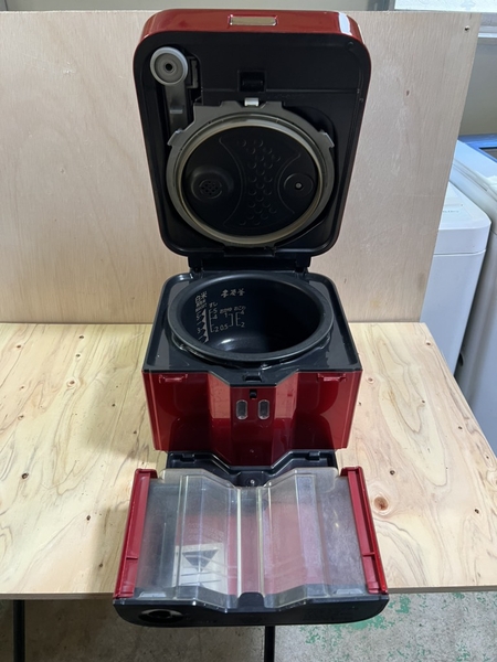Nồi cơm 284 MITSUBISHI 1L