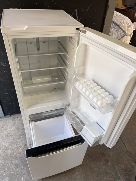 tủ lạnh PVN1463 Hisense 150L 17