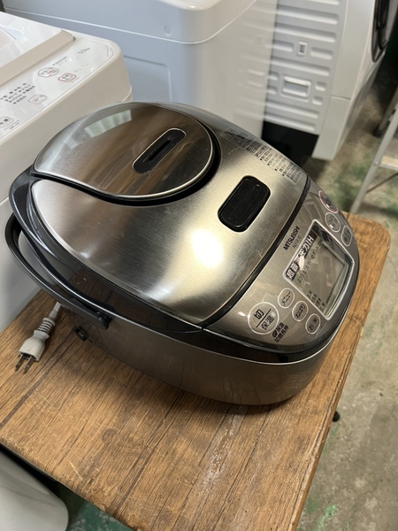 nồi cơm PVN1114 Mitshubishi 1.0L