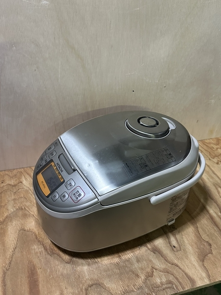 Nồi cơm điện 214 - HITACHI 1L 2010