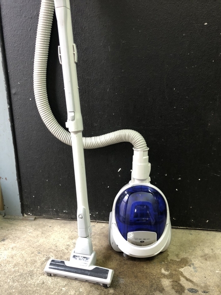 Máy hút bụi 44 HITACHI 2018