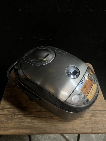 Nồi cơm 87 - ZOIJIRUSHI 1L