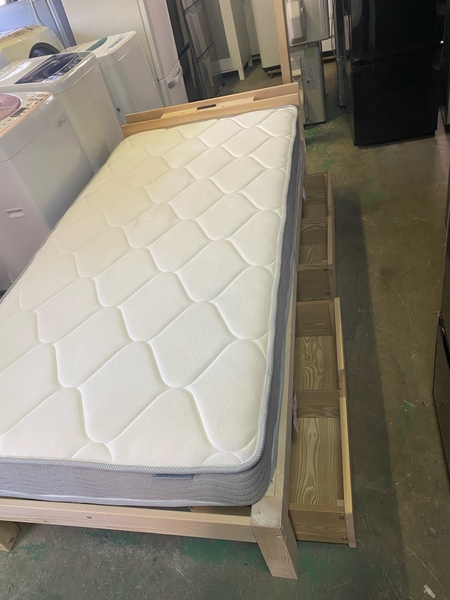 Giường đơn 100x200 ( khung giường )