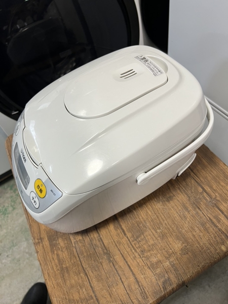 nồi cơm PVN1112 TIGER 1.0L