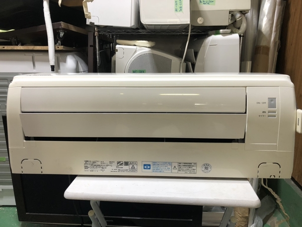 Điều hoà 302 MITSUBISHI 2018 100V 2.2KW