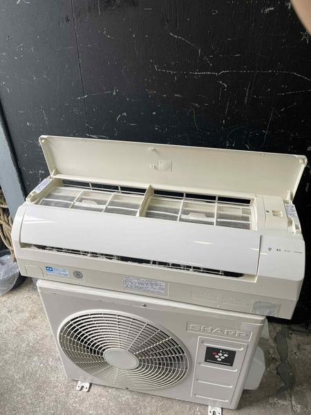 Điều hoà PVN1305 SHARP 2012 2.2kw ( 6 chiếu) 100V