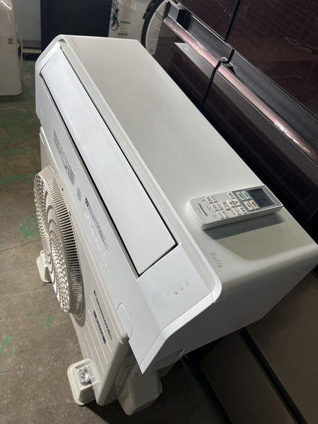 Điều hoà 672 Panasonic 2.2kw ( 6 chiếu)  2024