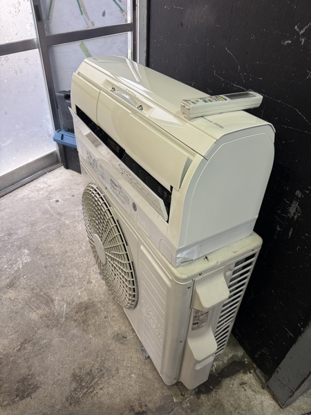Điều hoà PVN1307 HITACHI 6.3kw ( 20 chiếu)  2018 200V