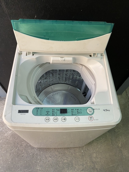 Máy giặt 108 - YAMADA 4,5kg 2019 ( mặt hơi xước)