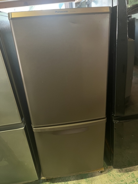 Tủ lạnh 296 PANASONIC 2015 138L