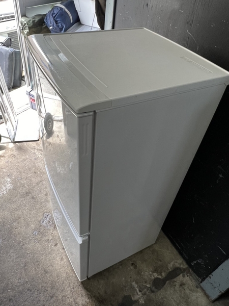 tủ lạnh PVN1082 Sharp 137L 2015