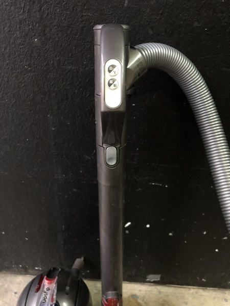 Máy hút bụi DYSON