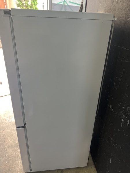 Tủ lạnh PVN 1085 Hisense 150l 2020