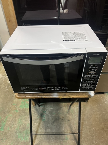 Lò vi sóng PVN1396 Toshiba 2022