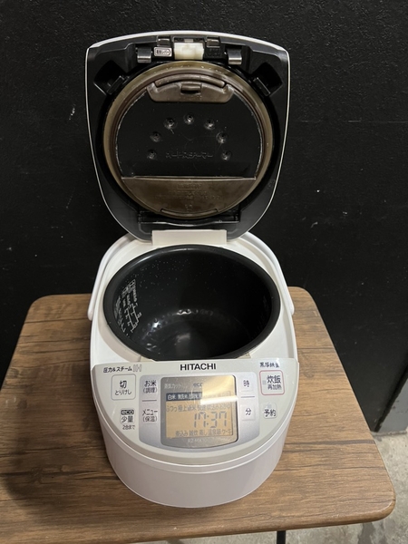 Nồi cơm 75 - HITACHI 1L