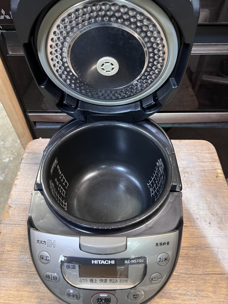 Nồi cơm PVN1501 Hitachi 1.0L