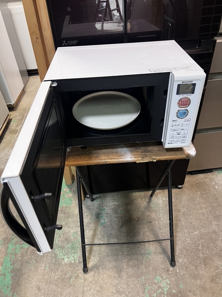 lò vi sóng PVN1397 Sharp 16