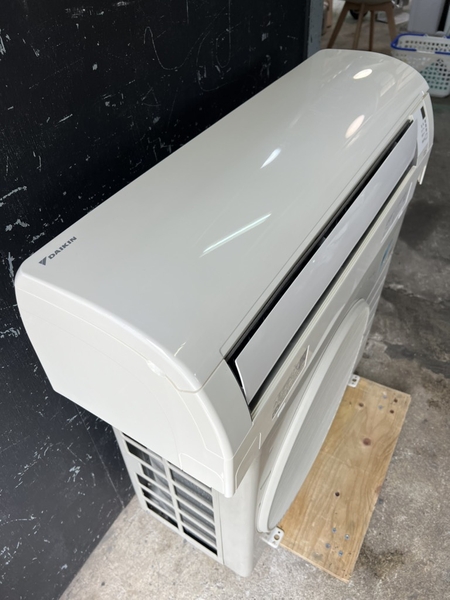 Điều hoà PVN1086 Daikin 2.2kw 2017