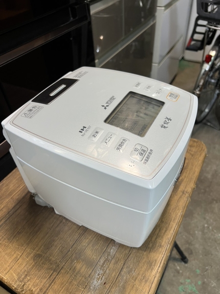 nồi cơm PVN1166 Mitsubishi 1.0L