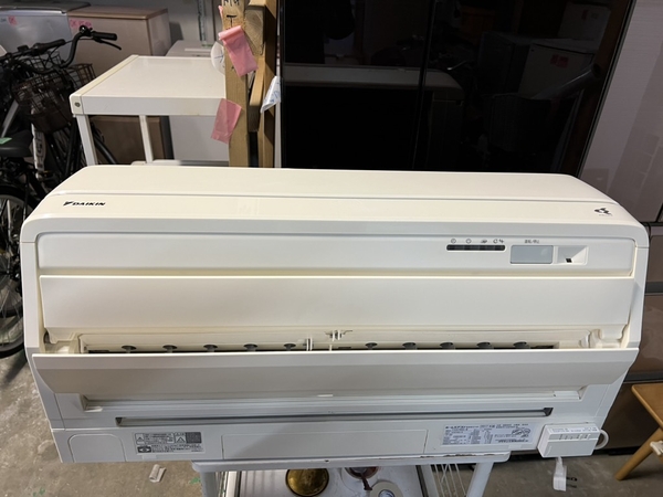 Điều hoà 600 DAIKIN 2017 2.2kw 100v