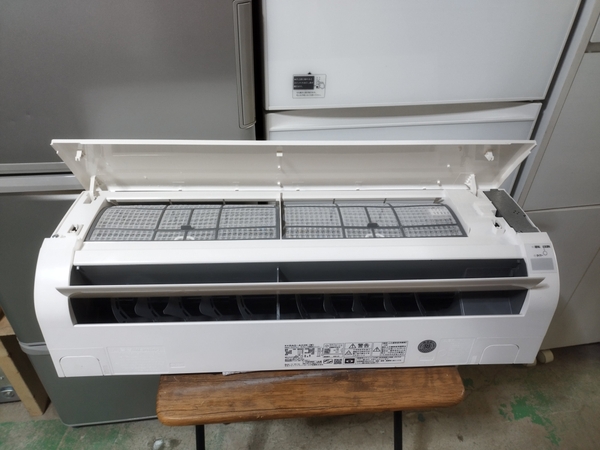 Điều hoà 402 HITACHI 2020 2.2KW 100V