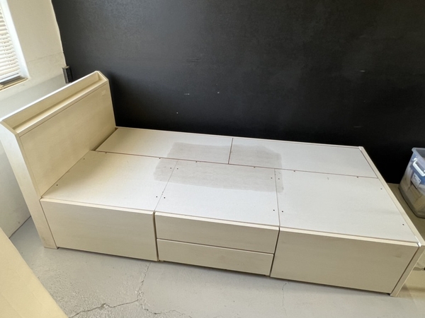 Giường đơn PVN823 100x200( ko kèm đệm)
