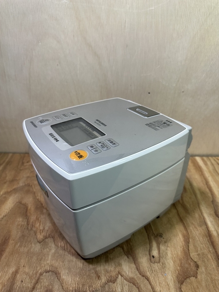 Nồi cơm điện 221 - MITSUBISHI 1L