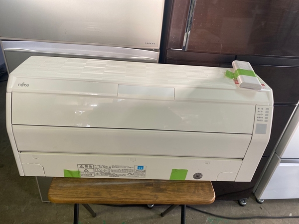 Điều hoà 264 FUJITSU 2015 2.2kw 100v
