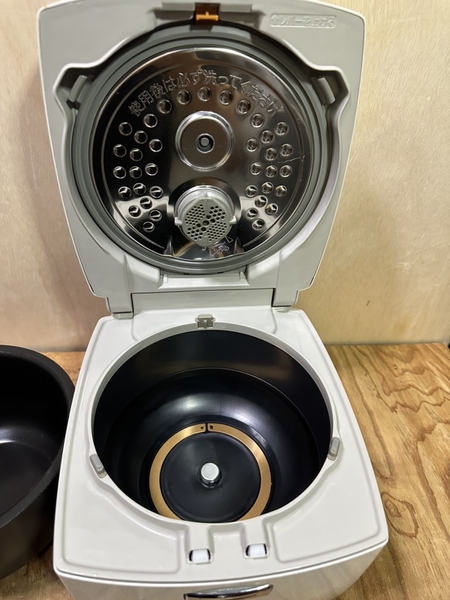 Nồi cơm điện 221 - MITSUBISHI 1L