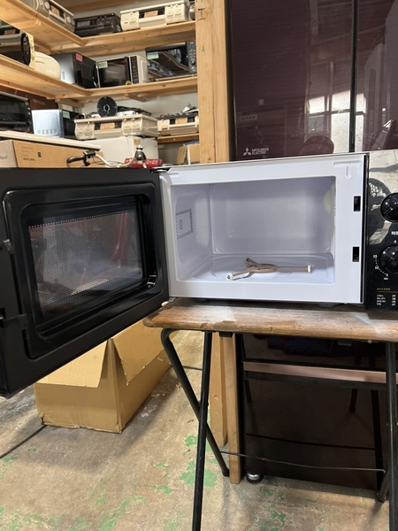 lò vi sóng PVN1479 Comfee