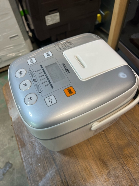 Nồi cơm PVN1547 Yamazen 0.5L