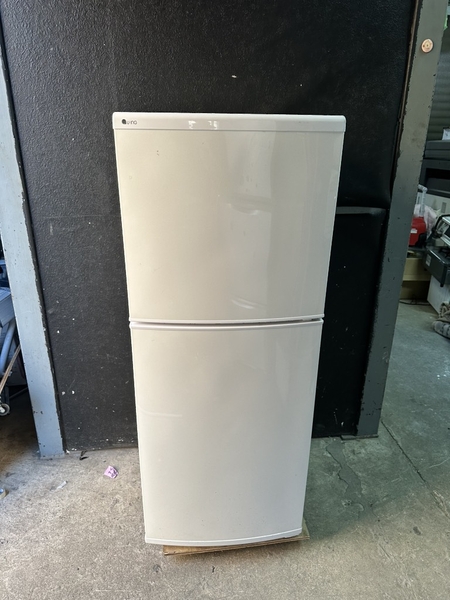 Tủ lạnh 240 - ユーイング 2018 140L