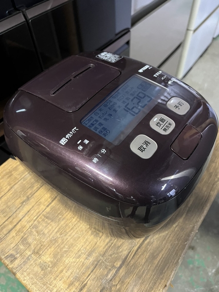 Nồi cơm PVN834 TIGE 1.0L 2020