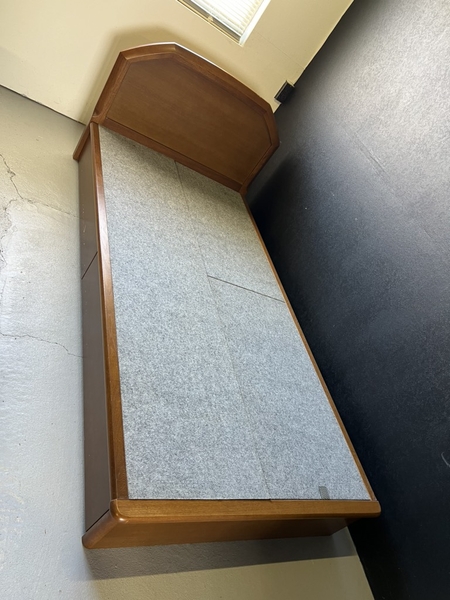 Giường đơn 737 100x200 ( ko kèm đệm)
