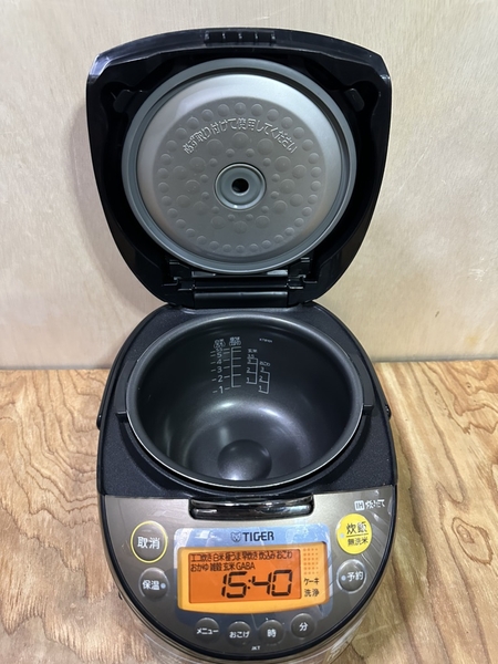 Nồi cơm điện - 220 TIGER 1L