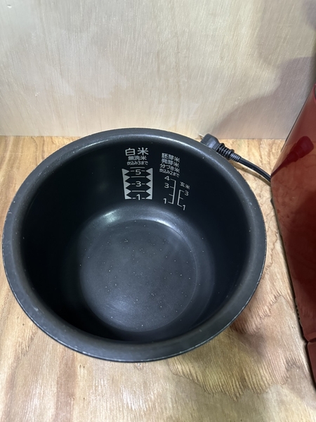 Nồi cơm điện 216 - MITSUBISHI 1L