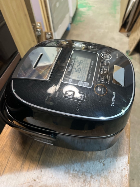 Nồi cơm PVN1631 Toshiba 1.0L