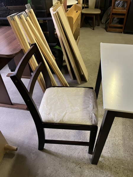 Bàn ăn 2 ghế 93 KT 75x75x75