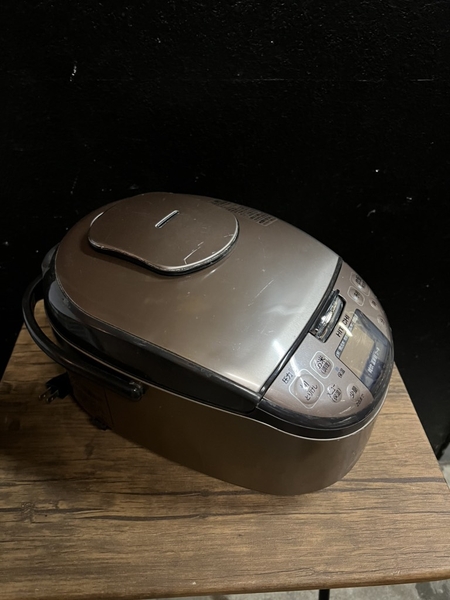 Nồi cơm 79 - HITACHI 1L