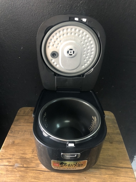 Nồi cơm IRIS OHYAMA 2018 1L