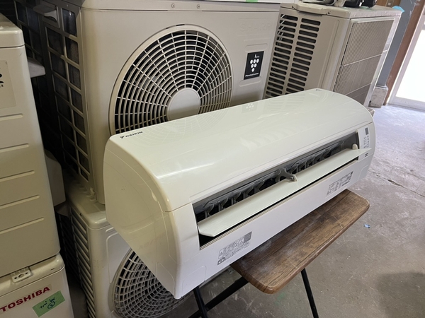 Điều hoà 494 DAIKIN 2019 5.6KW 200V