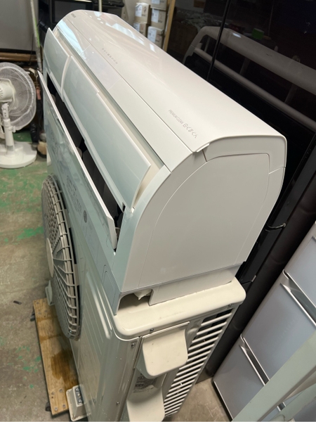 Điều hoà PVN1588 Hitachi 5.6kw 2023 (200V)