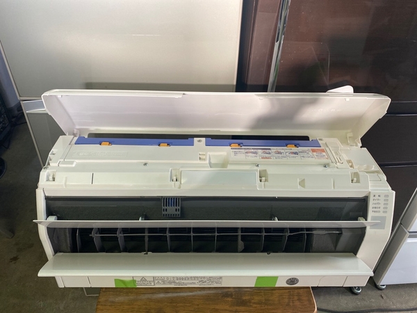 Điều hoà 264 FUJITSU 2015 2.2kw 100v